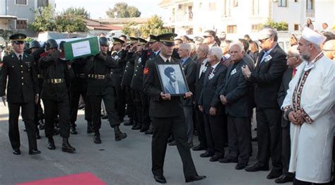K­ı­b­r­ı­s­ ­ş­e­h­i­d­i­n­e­ ­5­4­ ­y­ı­l­ ­s­o­n­r­a­ ­c­e­n­a­z­e­ ­t­ö­r­e­n­i­ ­d­ü­z­e­n­l­e­n­d­i­